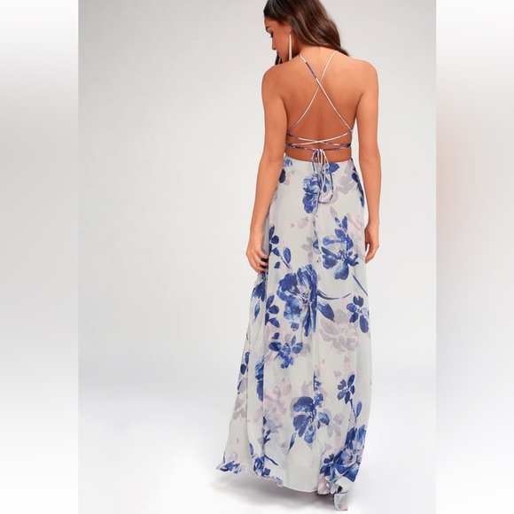 NWT LuLu’s All I Need Grey Floral Print Lace-Up Maxi Dress - Picture 3 of 7